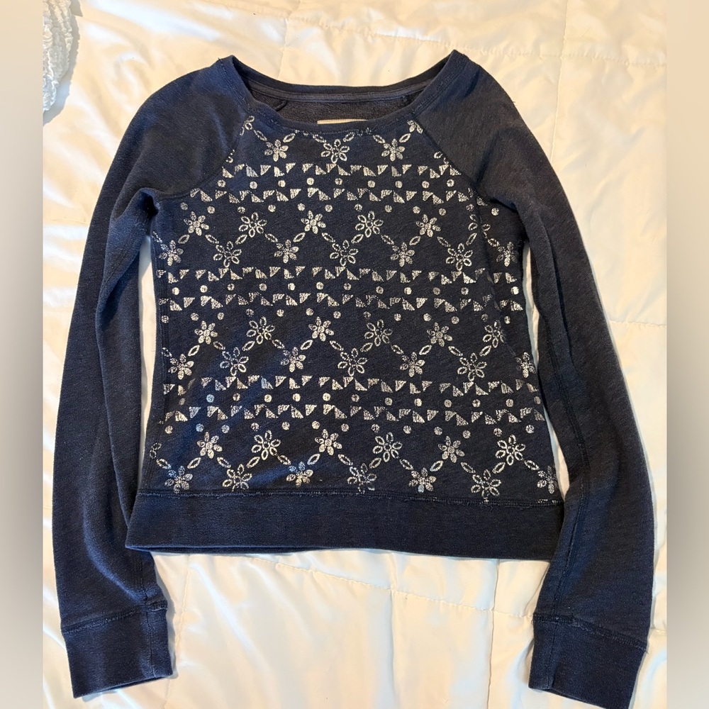 Hollister metallic crewneck sweater XS